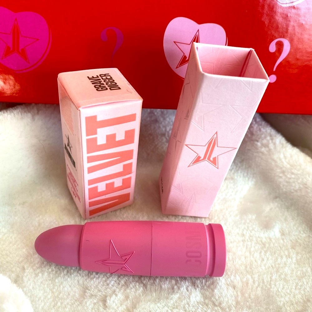 Jeffree Star Velvet Trap Lipstick in shade “Dominatrix”